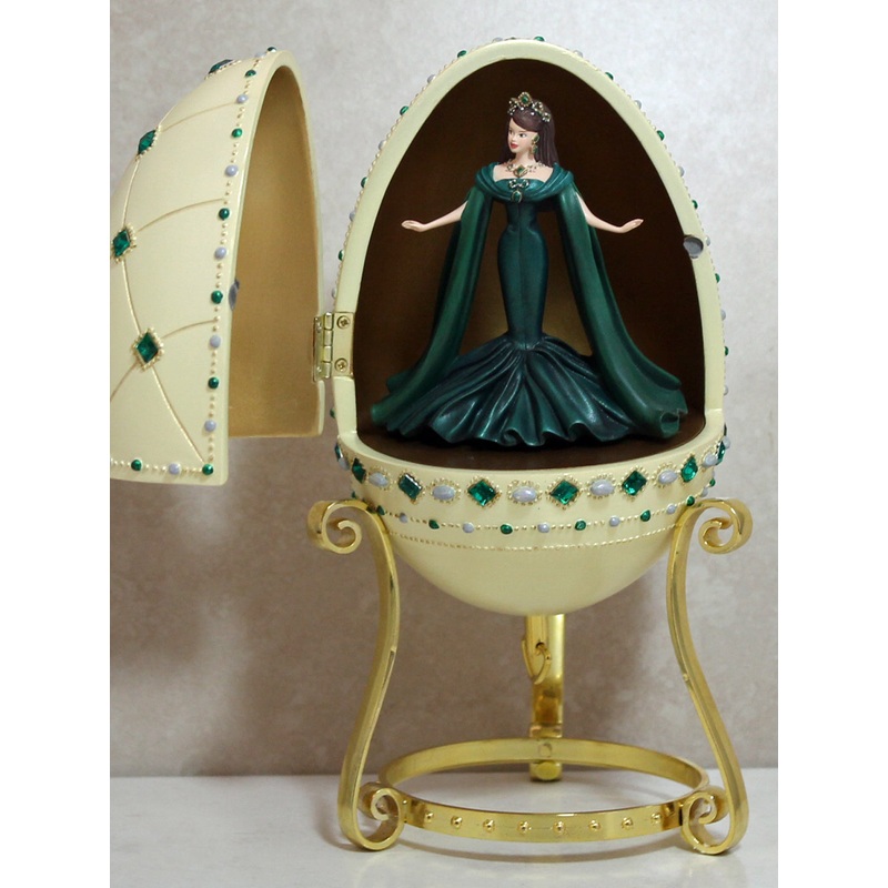 2000 Avon Empress of Emeralds Resin Egg Barbie (F743771)