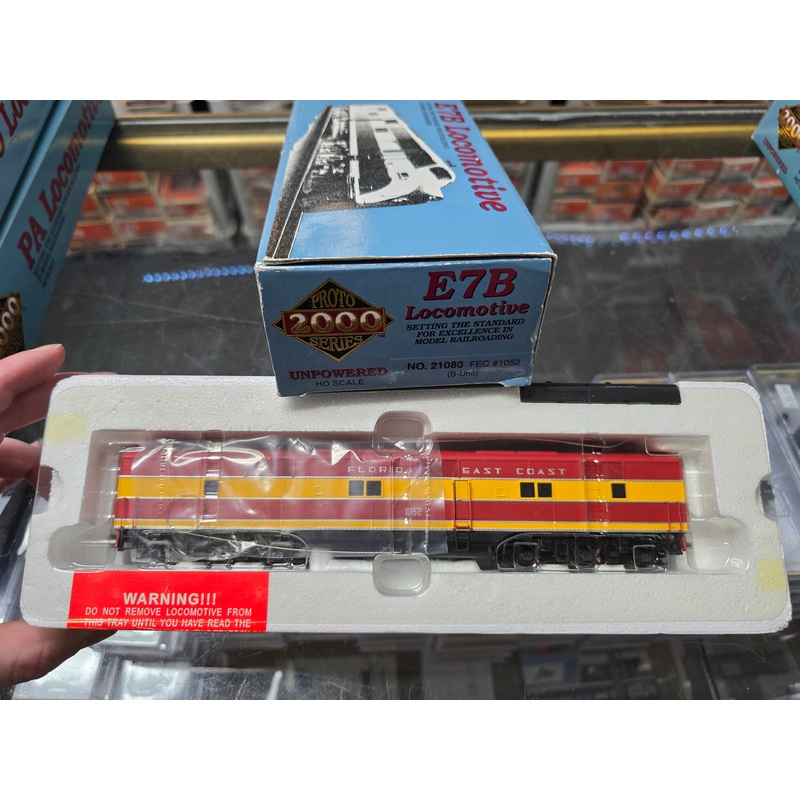 Proto 2000 433-21080 HO Scale EMD E7B Diesel FEC 1052 - Pre-Owned