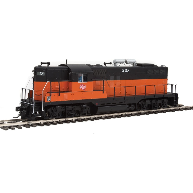 Walthers Proto 920-40879 HO Scale EMD GP9 Milwuakee Road MILW 228 DCC LokSound