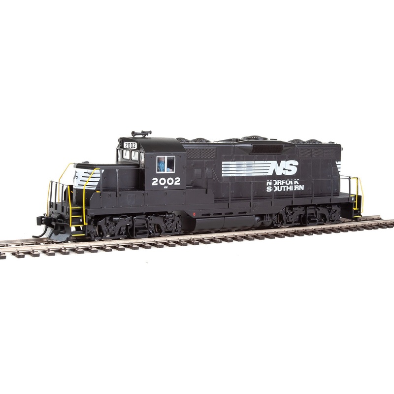 Walthers Mainline 910-20410 HO Scale EMD GP9 Chop Nose NS 2002 - USED