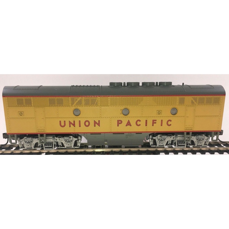 Stewart 691-8511 HO Scale F7BPhII Diesel Kit Union Pacific No # - NOS