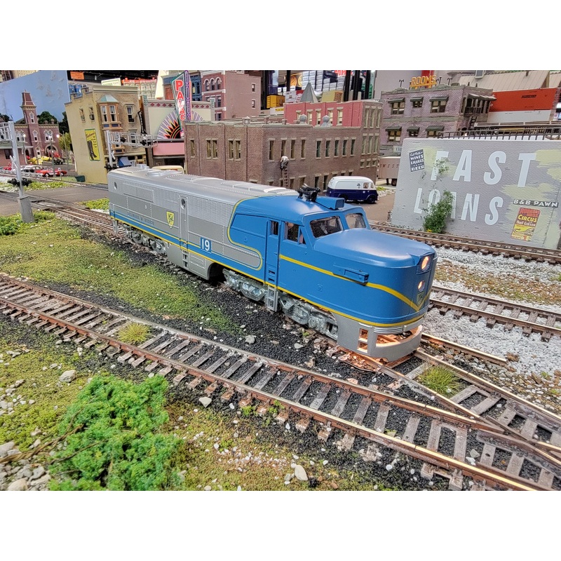 Athearn 3308 HO Scale ALCo PA-1 Diesel (Blue Box) D&H 19 - USED