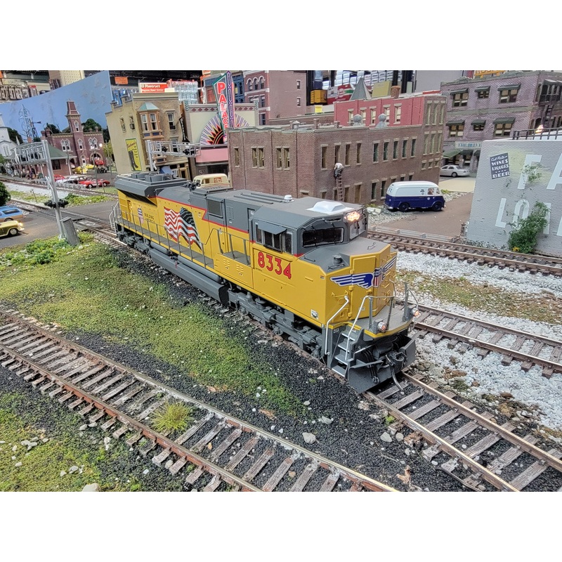 Athearn Genesis G68520 HOScale SD70ACe Union Pacific UP 8334 Sound - USED