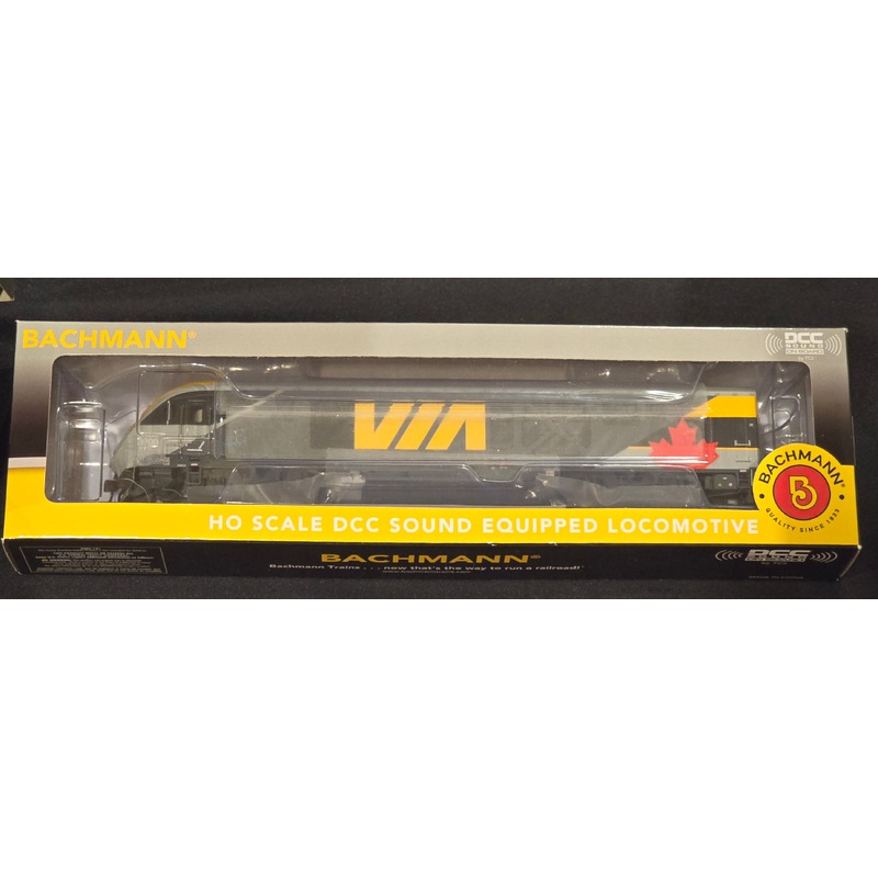 Bachmann 69001 HO Scale Siemens SCV-42 Charger VIA Rail Canada 2200 DCC WOWSound