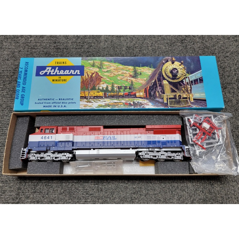 Athearn 4926 HO Scale GE C44-9 Diesel (BB Kit) BC Rail 4641 - NOS