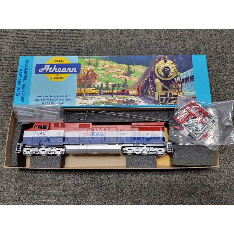 Athearn 4927 HO Scale GE C44-9 Diesel (BB Kit) BC Rail 4642 - NOS