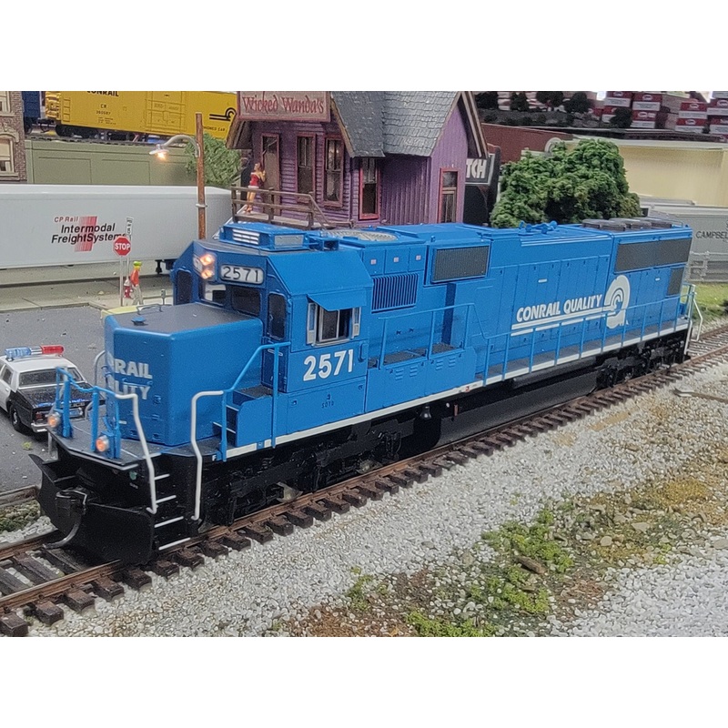 Athearn Genesis HO Scale EMD SD70 Conrail Quality (Custom #) CR 2571 USED